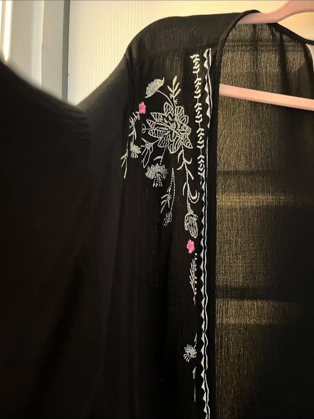 Black Embroidered Open-Front Women's Kimono Cardigan - Picture 2 of 4